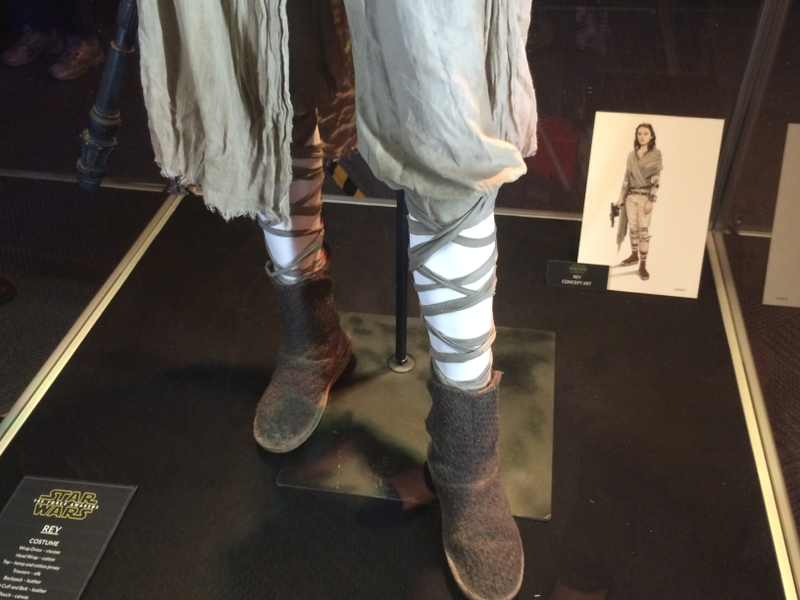 Illustration for article titled Star Wars Costumes And Props Reveal New Characters For Episode 7